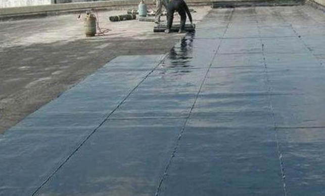屋面卷材防水施工前要做好哪些工作？