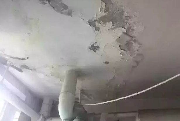 雨雪季節房屋漏水、滲水、洇水如何解決？