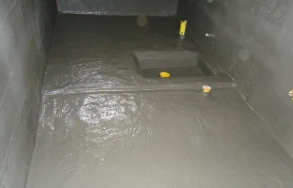 聚合物水泥基防水涂料如何使用？